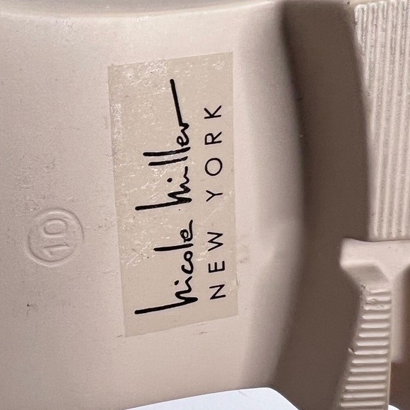 NWOT Nicole Miller Gray Leather boots Size 10 - Picture 9 of 9